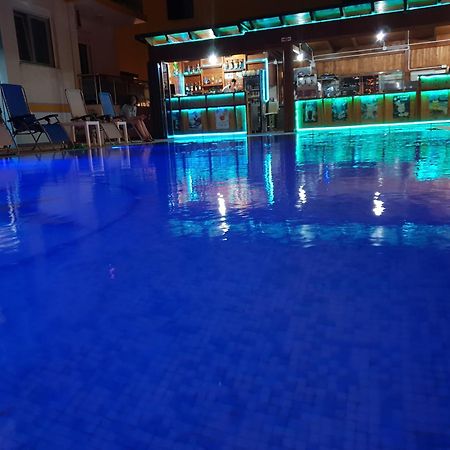 Brian Hotel Velipoje Bagian luar foto
