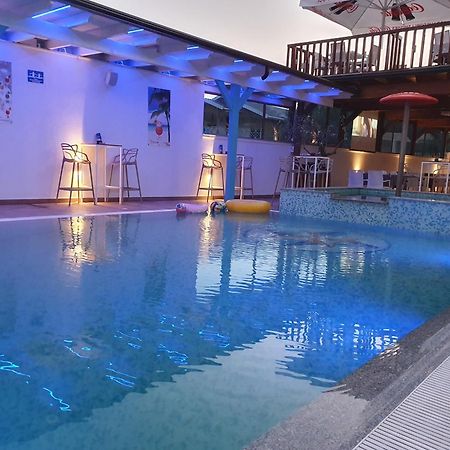 Brian Hotel Velipoje Bagian luar foto