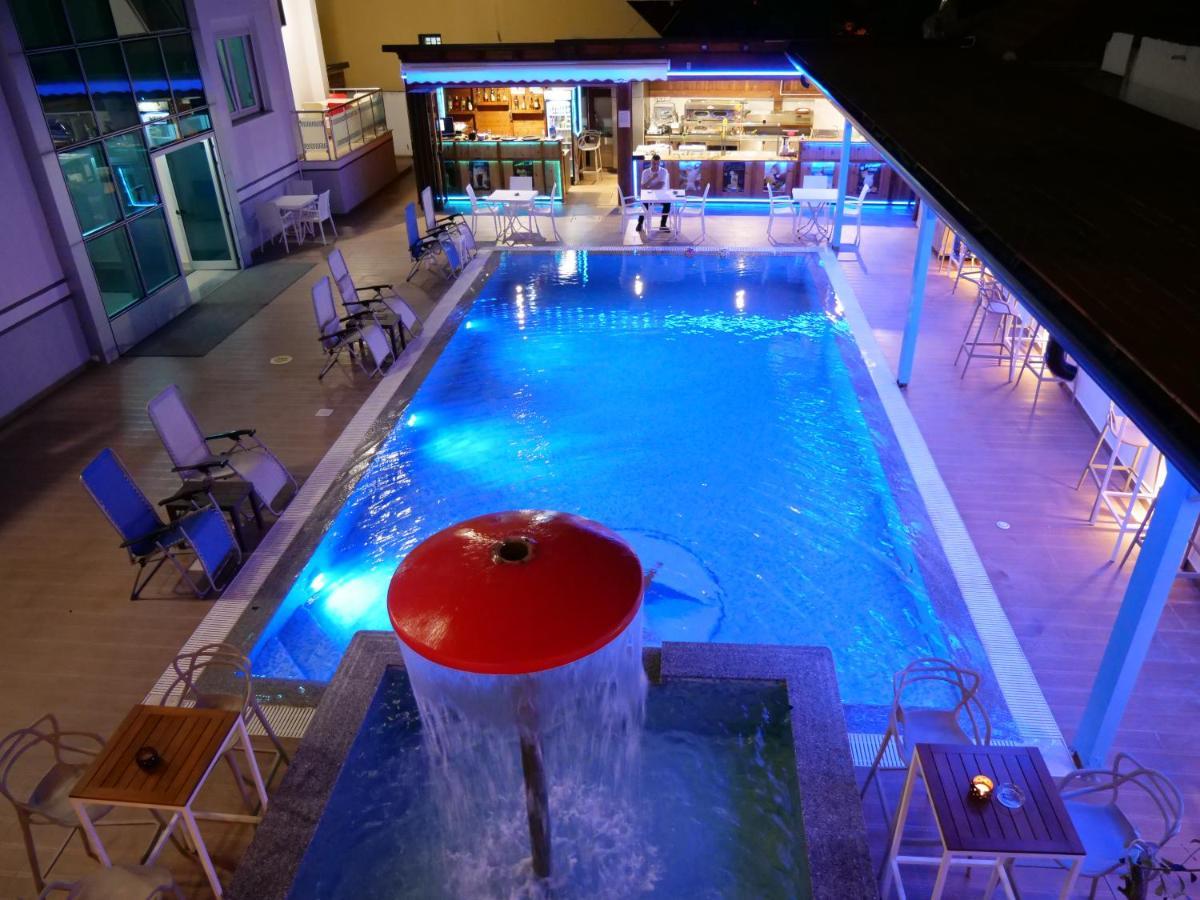 Brian Hotel Velipoje Bagian luar foto