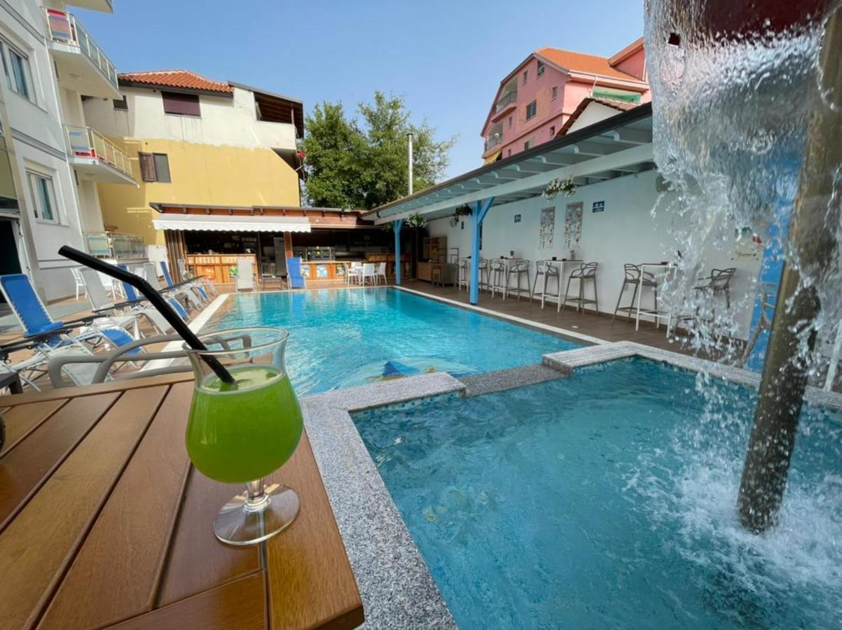 Brian Hotel Velipoje Bagian luar foto