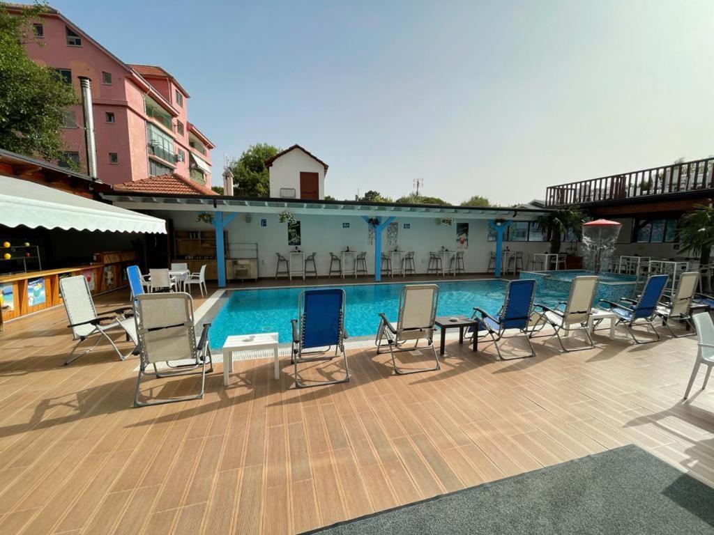 Brian Hotel Velipoje Bagian luar foto