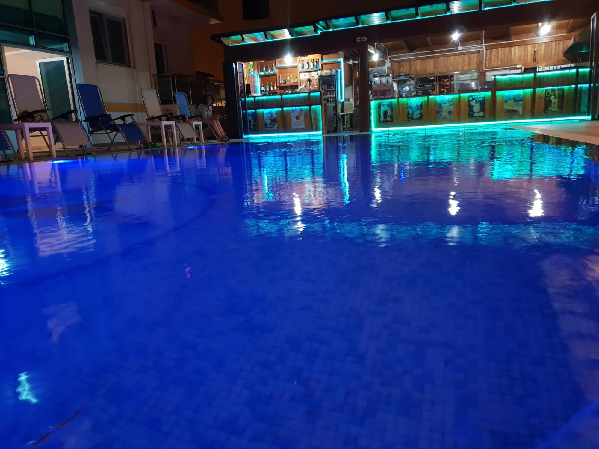 Brian Hotel Velipoje Bagian luar foto